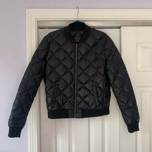 Alo Black Down Puffer Jacket - M